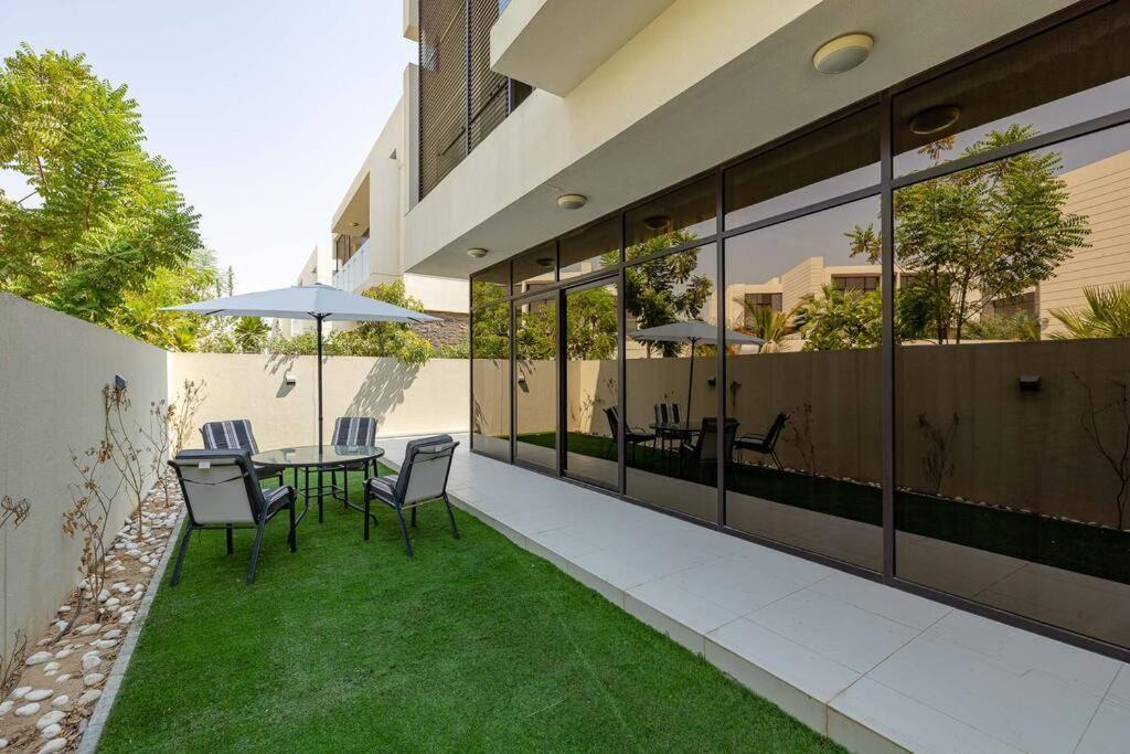 Spacious And Elegant 5Br Plus Maids Room Villa In Damac Dubai Exterior foto